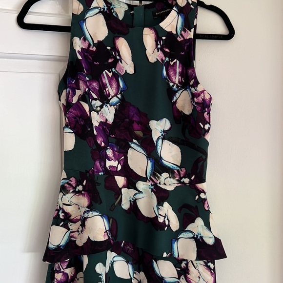LIKE NEW! Banana Republic floral peplum dress, size 2 - Picture 2 of 7